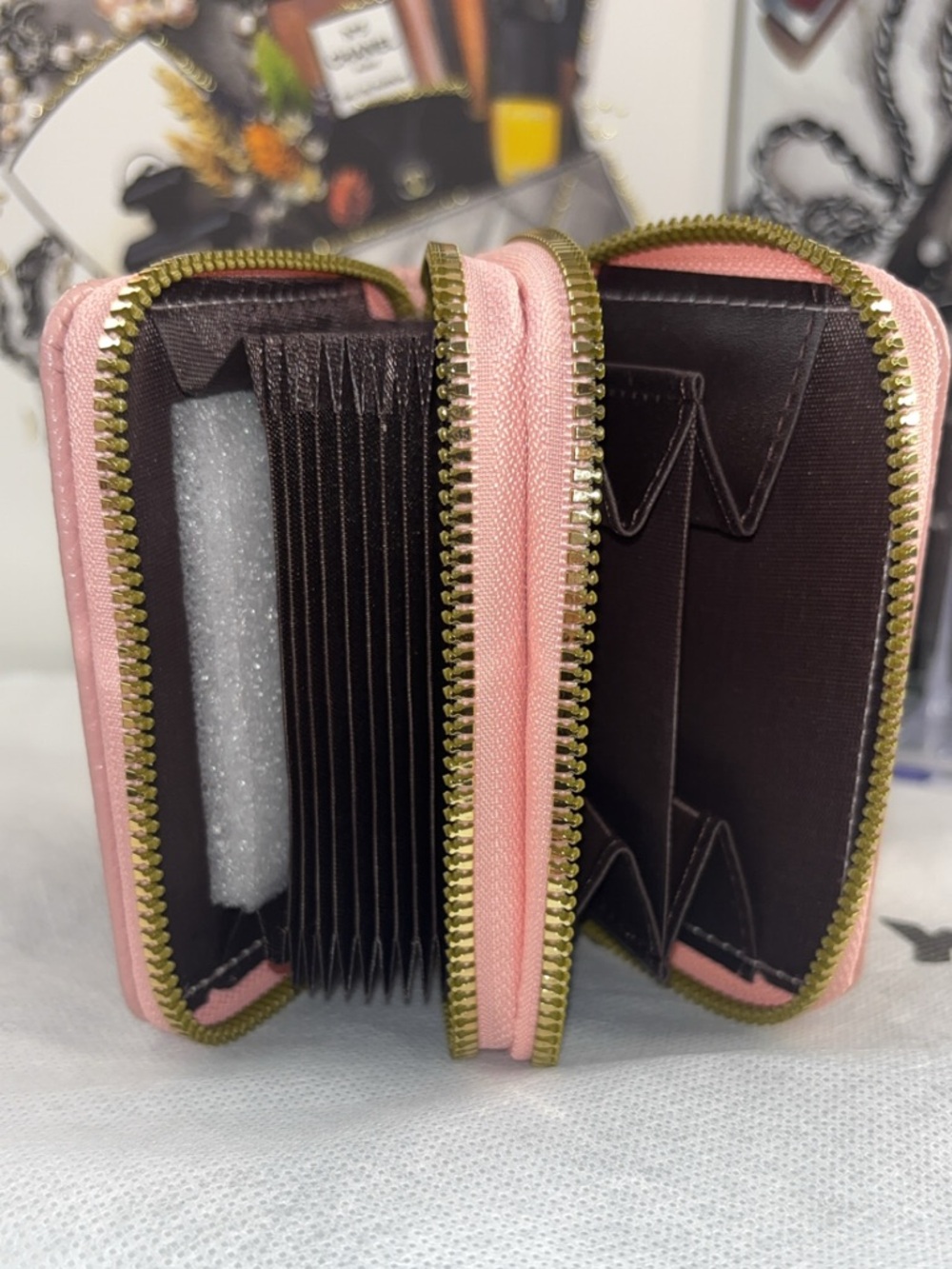 Hello Kitty Pink Crossbody Bag with Matching Wallet Set - Picture 9 of 9